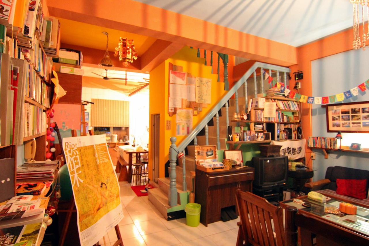 Dulan Groundnut Backpacker Hostel Donghe Exterior foto